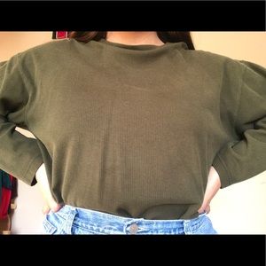 green crew neck long sleeve top